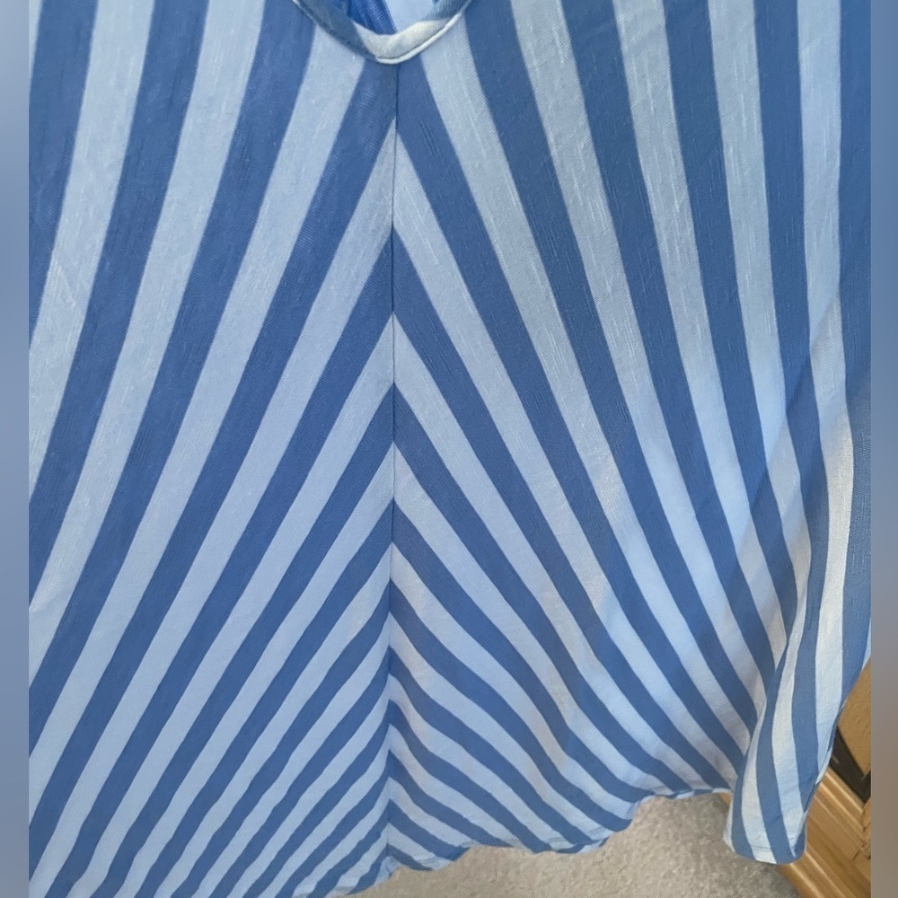 CUTE JONES NY SIGNATURE 2X V-NECK CHEVRON STRIPE TOP - Picture 7 of 7